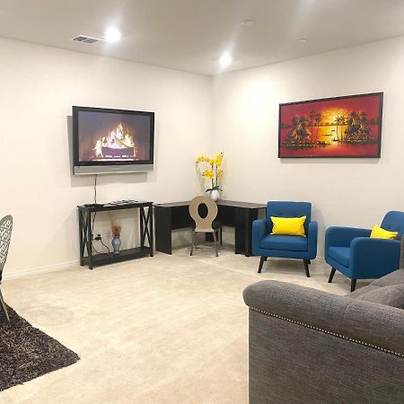 Private Lux Apartment In A New Community Fontana Zewnętrze zdjęcie