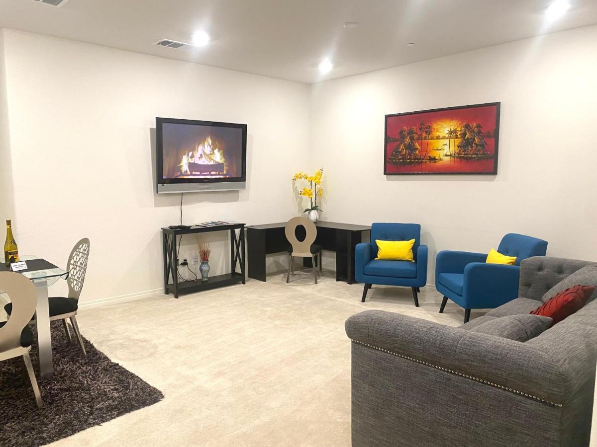 Private Lux Apartment In A New Community Fontana Zewnętrze zdjęcie